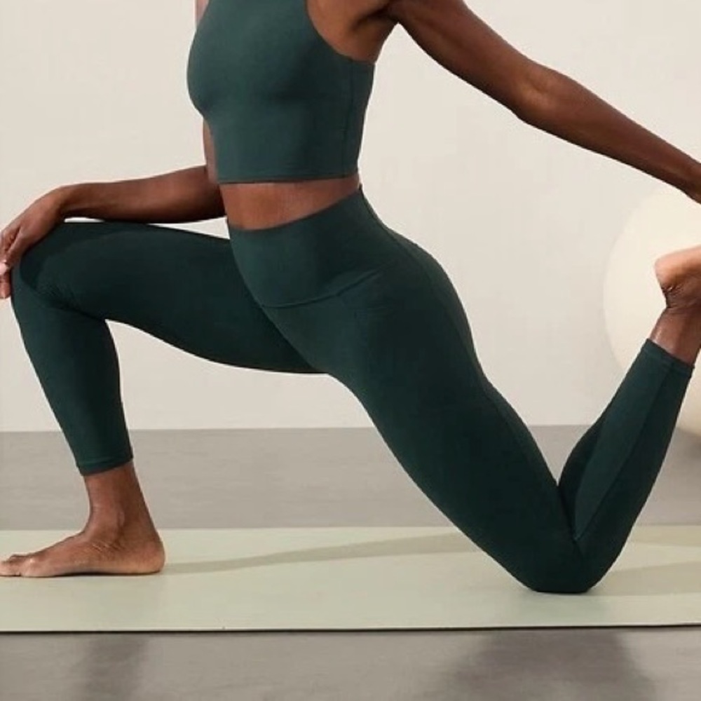 Athleta Salutation Stash High Rise Legging XS cypress green NWOT - Picture 2 of 8